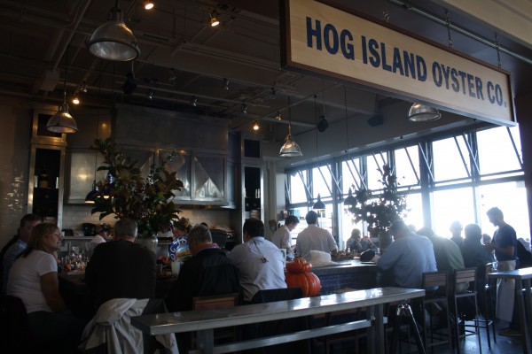 The bar at Hog Island Oyster Co. San Francisco
