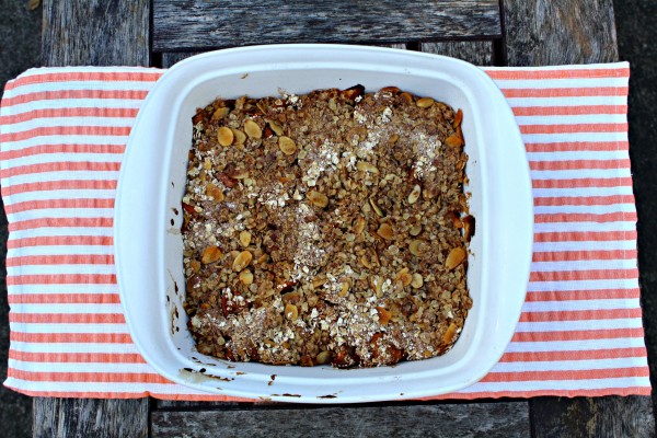 Breakfast Crumble with No Added Sugar